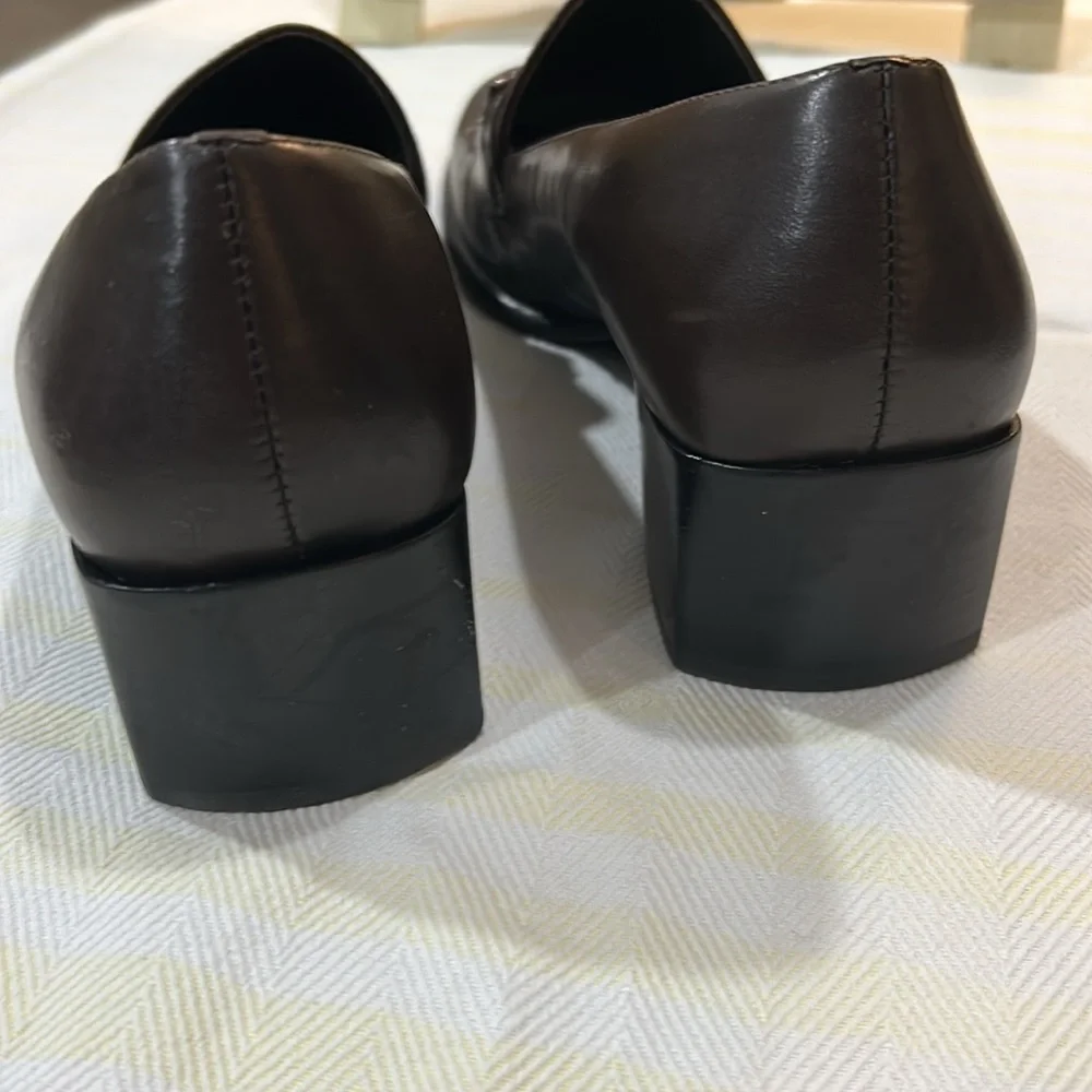 Bandolino JAMRY Chocolate Brown Loafers, size 7M, EUC - Picture 2 of 6